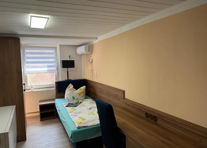 Memleben Luetzower 12 Kaiserpfalz