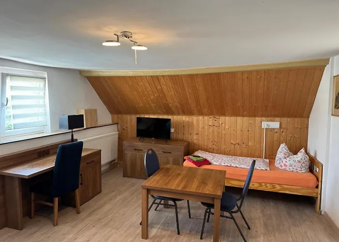 Memleben Luetzower 12 Kaiserpfalz