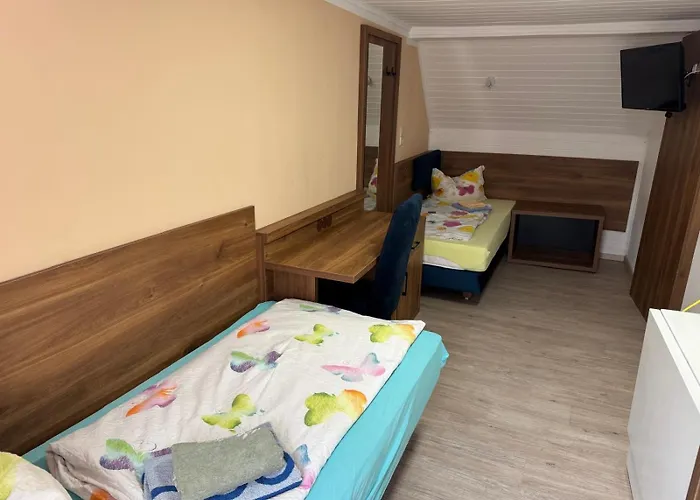 Memleben Luetzower 12